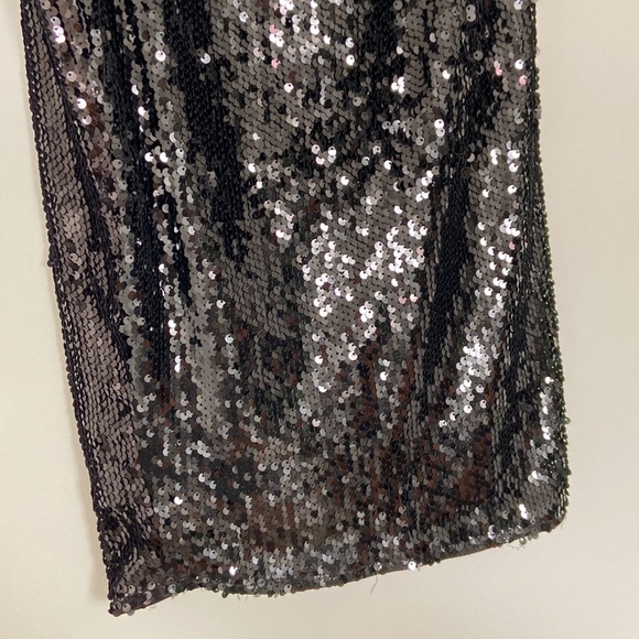 NWT Boohoo black sequin strapless bow midi dress - Picture 6 of 10